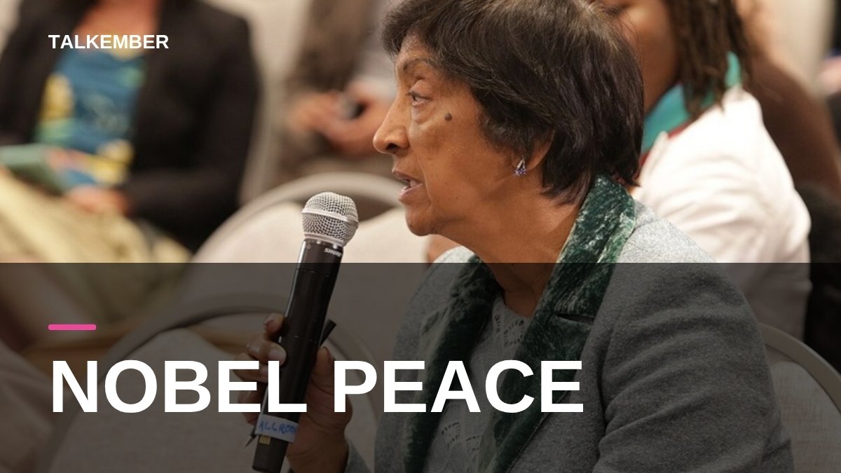 Navi Pillay speaking into a microphone at a Wayamo Foundation event (file photo, 2018)