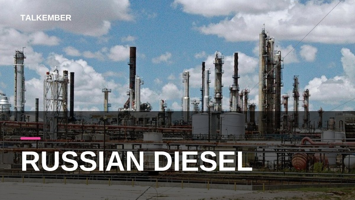 Oil refinery towers and pipework in Texas, US (file photo)